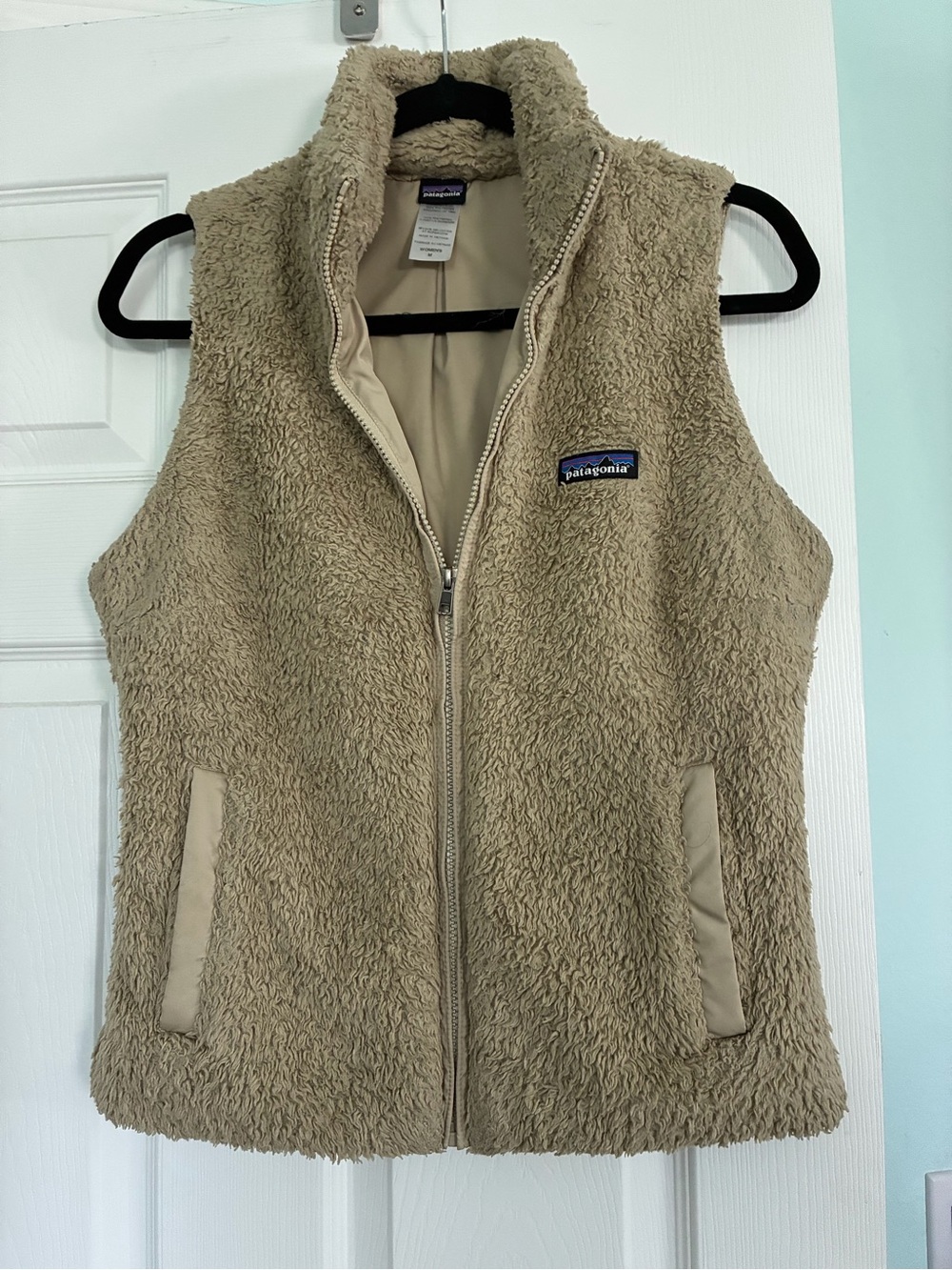 Women’s Patagonia Sherpa fleece vest. M